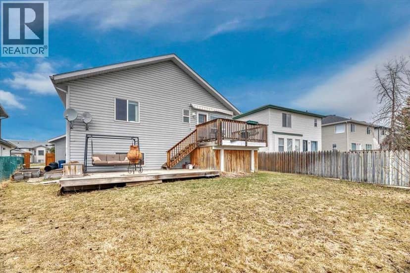 27 Aspen Creek Way, Strathmore, photo 8