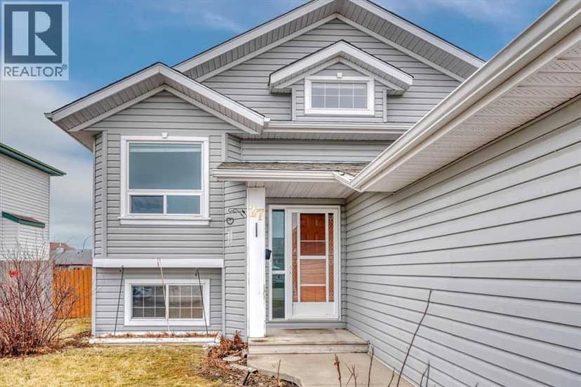 27 Aspen Creek Way, Strathmore, photo 2