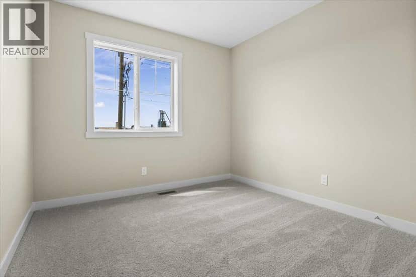 404 River Avenue — photo 15 of 40