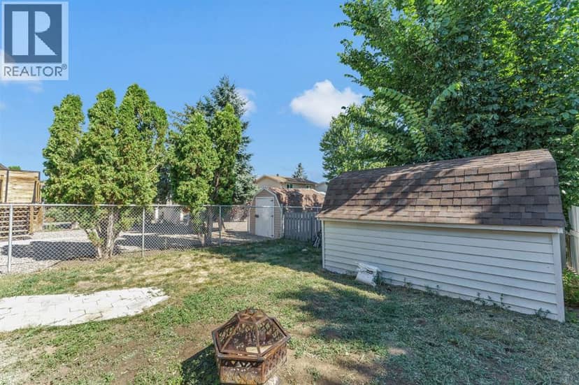 908 Ross Glen Drive SE — photo 25 of 40