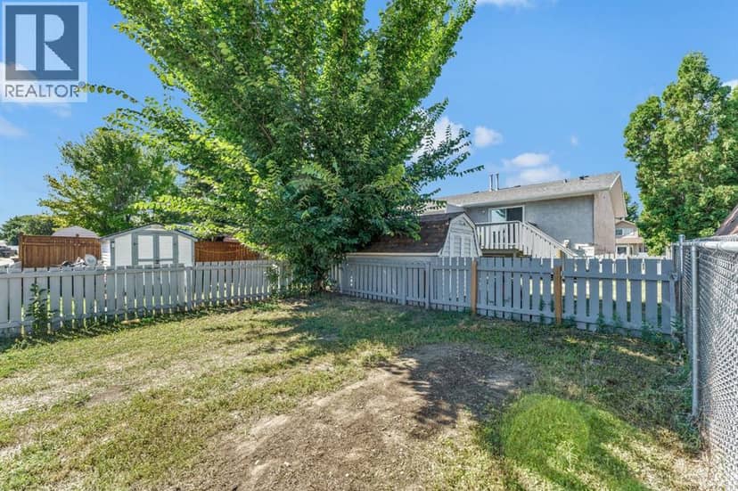 908 Ross Glen Drive SE — photo 27 of 40