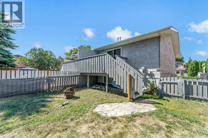 908 Ross Glen Drive SE — photo 24 of 40