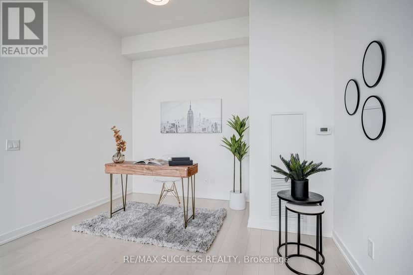 UPH05 - 20 Lombard Street — photo 17 of 37