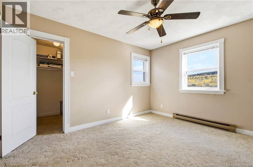 18 Hillview Street — photo 35 of 40