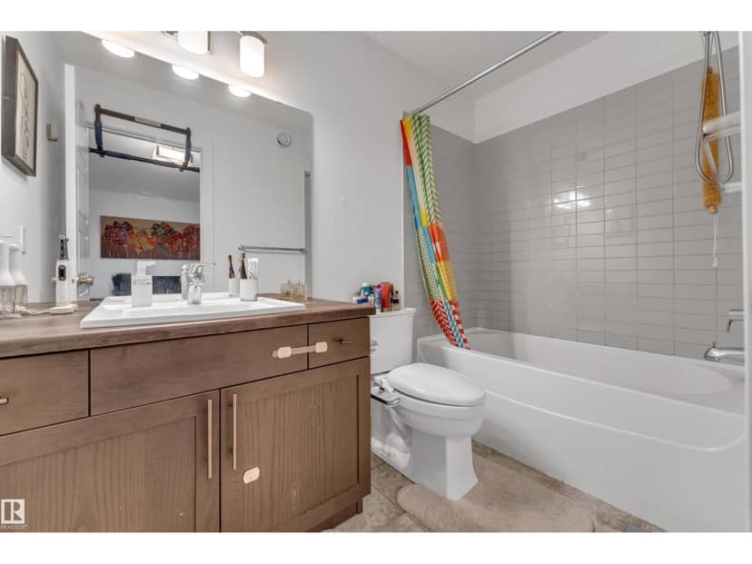 16052 11 AV SW SW — photo 16 of 40