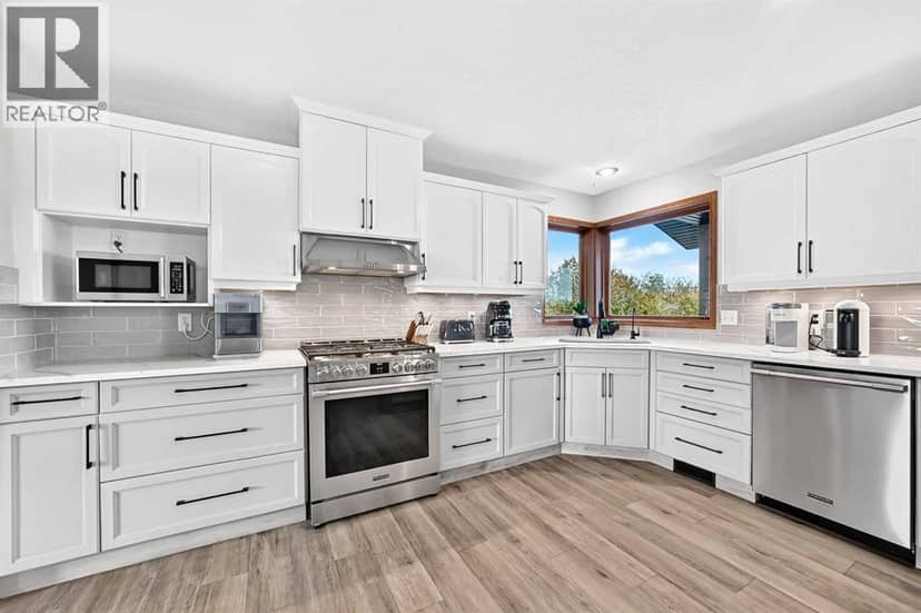 32116 Township Road 262 — photo 9 of 40