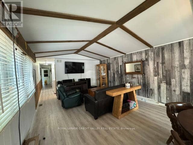5 Laurel Lane W, Erin, photo 3