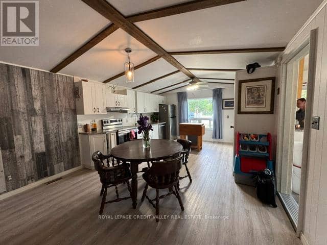 5 Laurel Lane W, Erin, photo 8