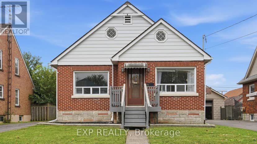 63 Lyons Avenue — photo 1 of 32