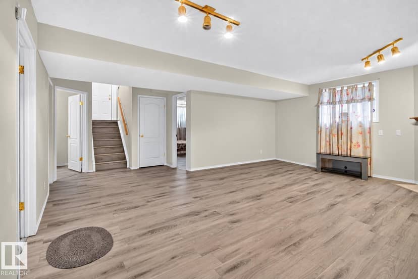 13111 36 ST NW — photo 16 of 26