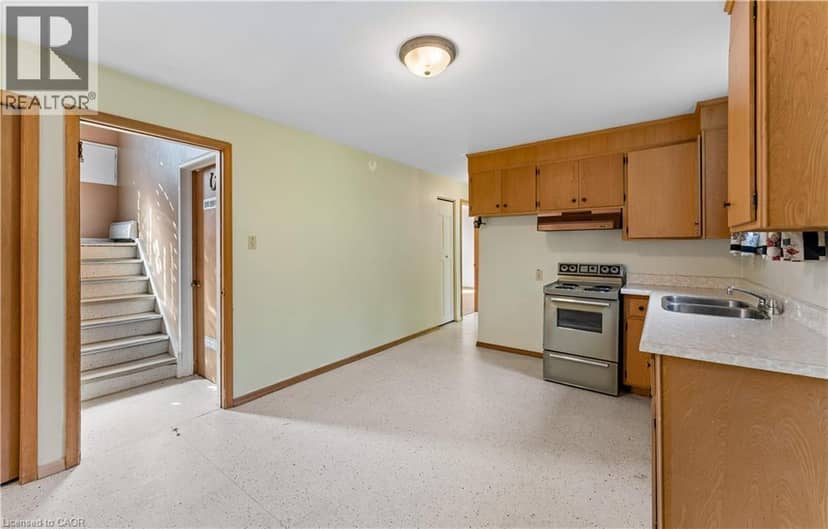 530 GLEN FORREST Boulevard — photo 17 of 27