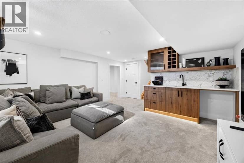 60 Governor Drive SW — photo 33 of 40