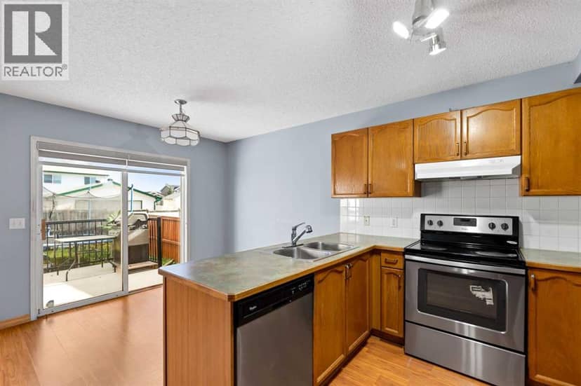 6 Martin Crossing Way NE — photo 12 of 33