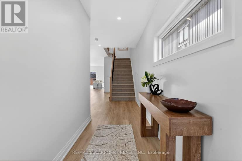 8868 Angie Drive, Niagara Falls, photo 4