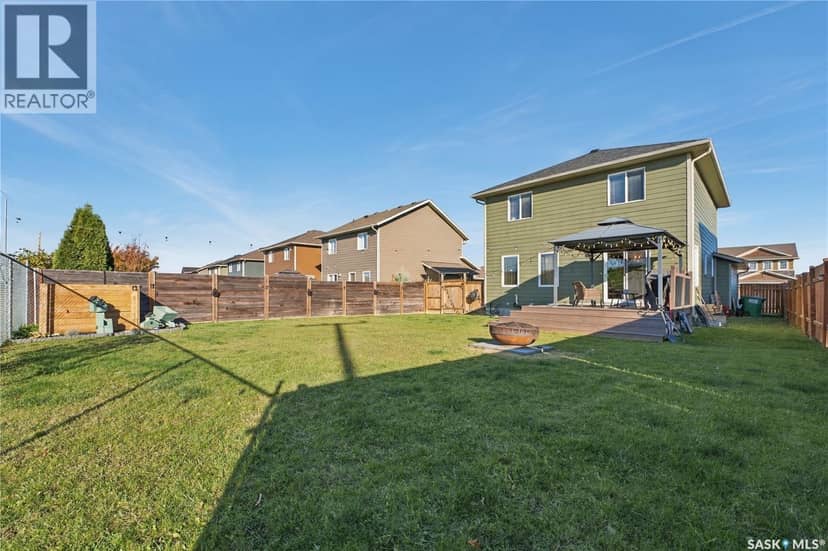 430 Pichler CRESCENT — photo 33 of 40