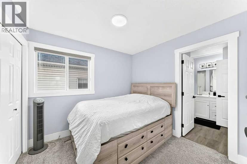 380 Taradale Drive NE — photo 16 of 40