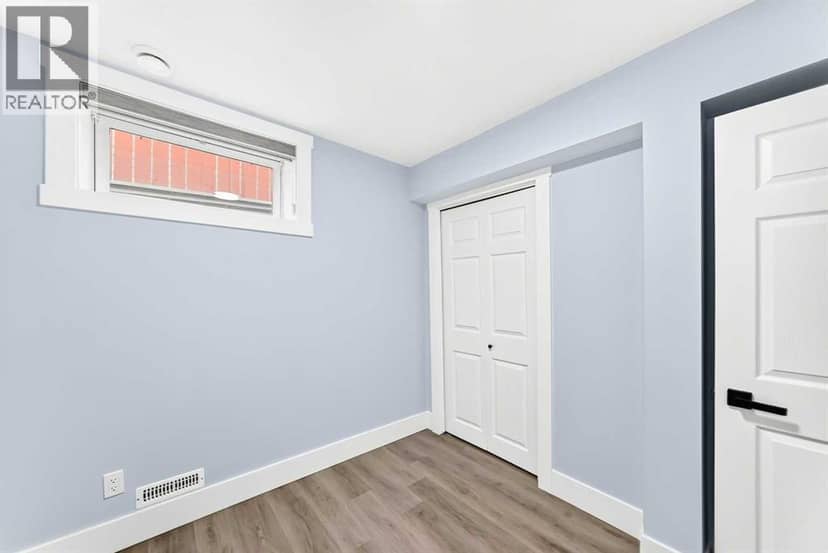 380 Taradale Drive NE — photo 26 of 40