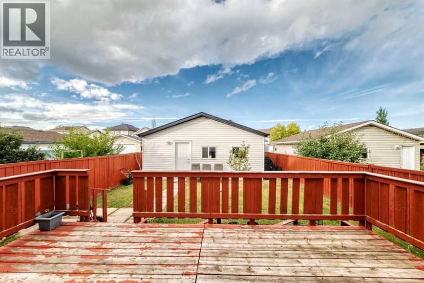 380 Taradale Drive NE — photo 33 of 40