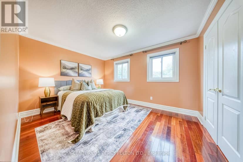 109 Swinton Crescent — photo 19 of 35