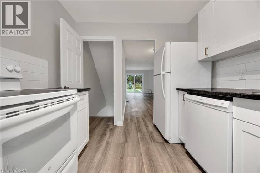 655 ALBERT Street Unit# C, Waterloo, photo 3