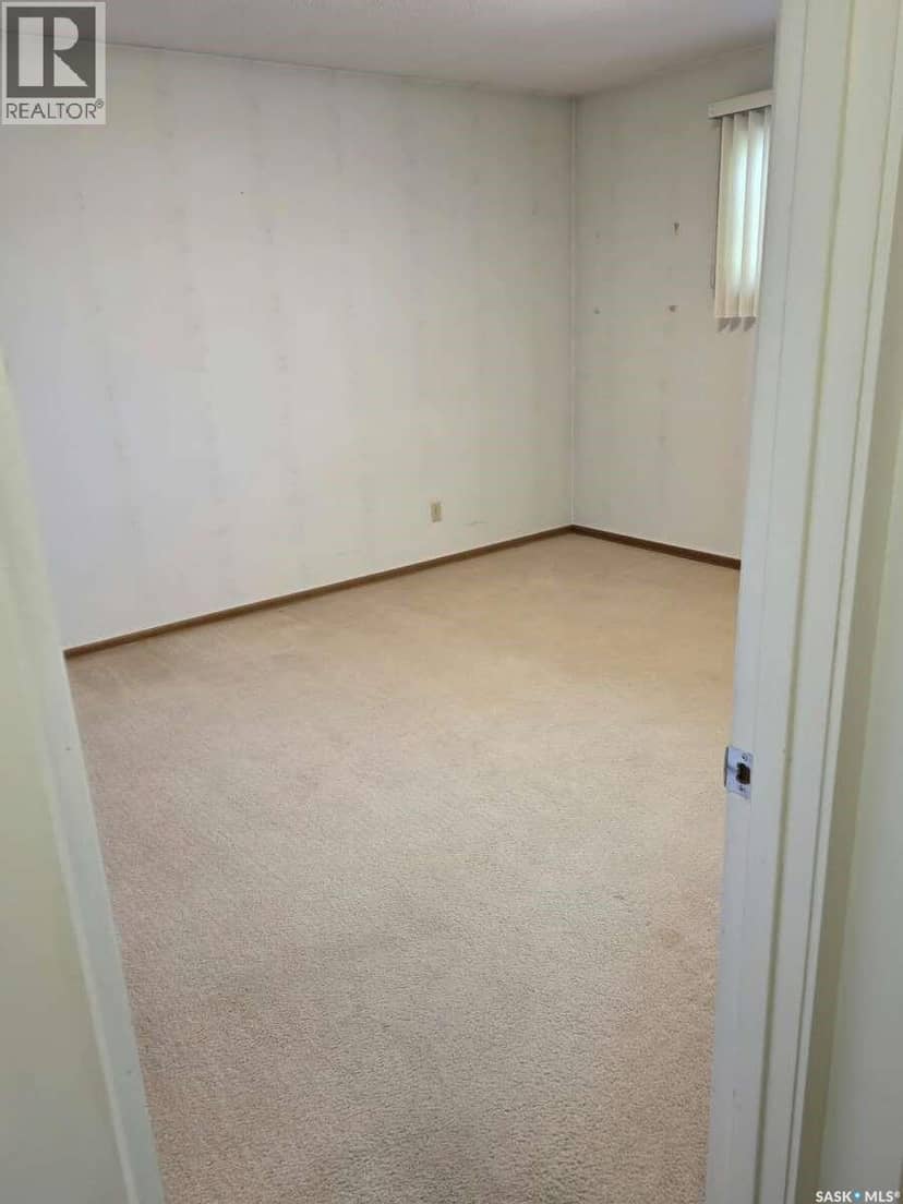 802 2nd STREET E — photo 14 of 18