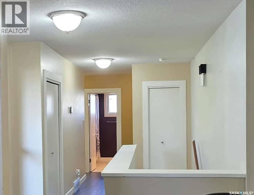 802 2nd STREET E — photo 15 of 18