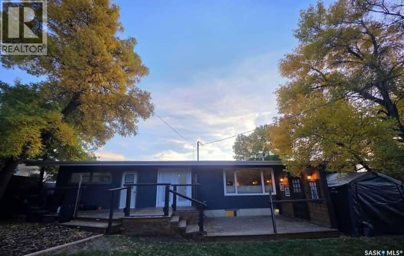 802 2nd STREET E, Kindersley, photo 2