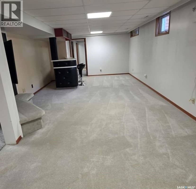 802 2nd STREET E — photo 9 of 18