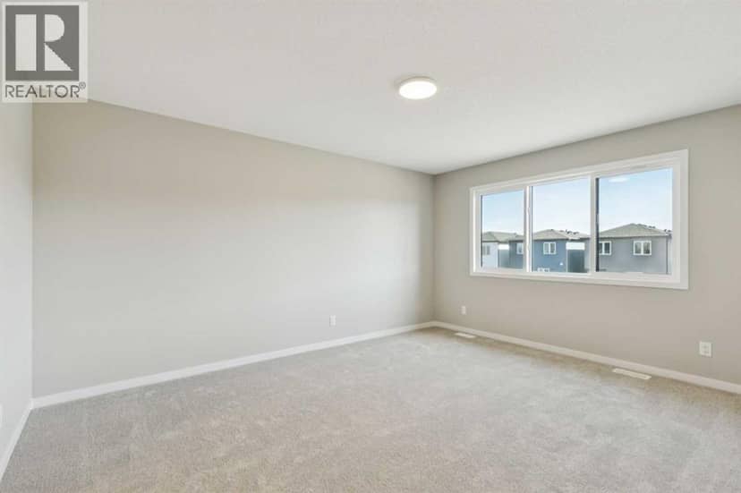 302 Hotchkiss Common SE — photo 21 of 35