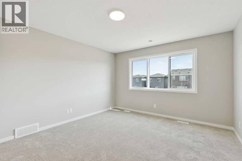 302 Hotchkiss Common SE — photo 25 of 35