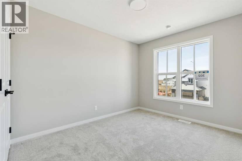 302 Hotchkiss Common SE — photo 30 of 35