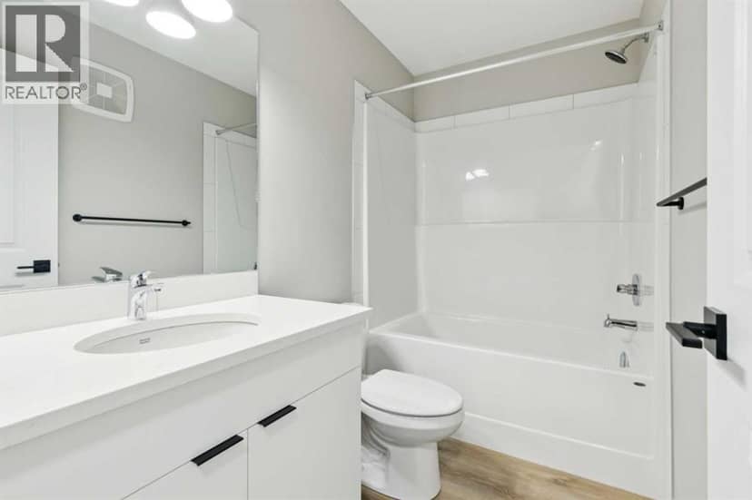 302 Hotchkiss Common SE — photo 31 of 35