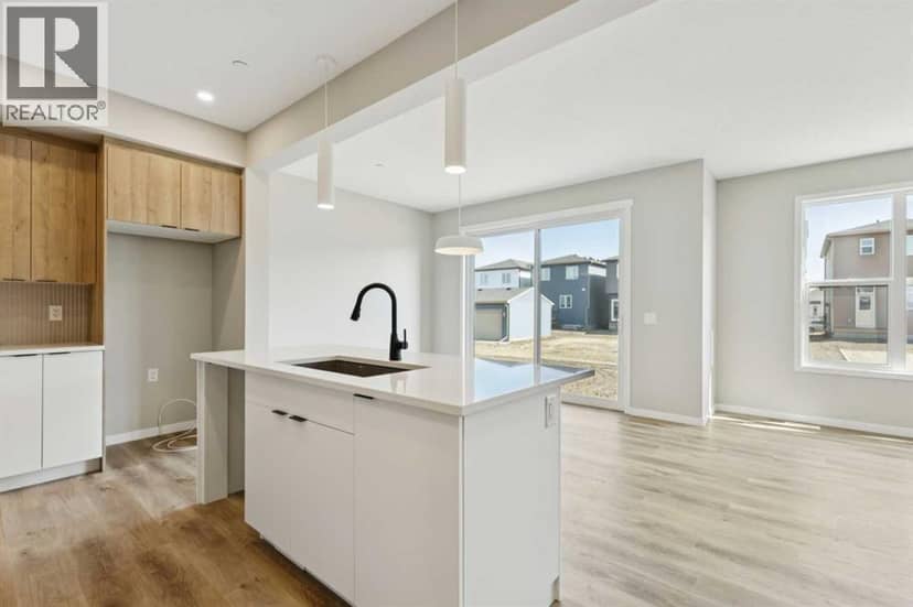 302 Hotchkiss Common SE, Calgary, photo 4