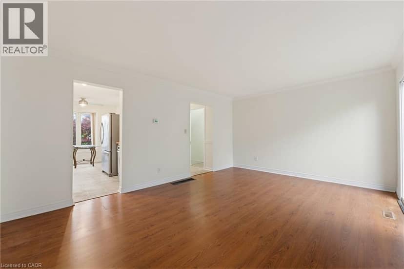 2324 MIDDLESMOOR Crescent — photo 12 of 40