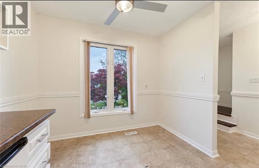 2324 MIDDLESMOOR Crescent — photo 9 of 40