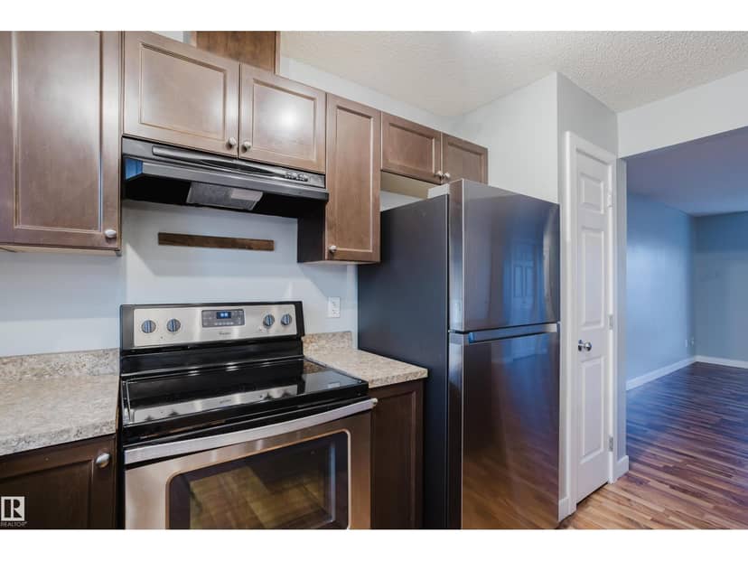 #30 6032 38 AV NW — photo 14 of 40