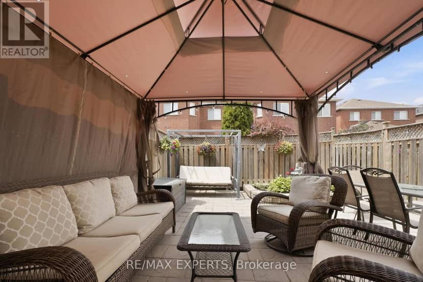 16 Piazza Crescent — photo 36 of 38