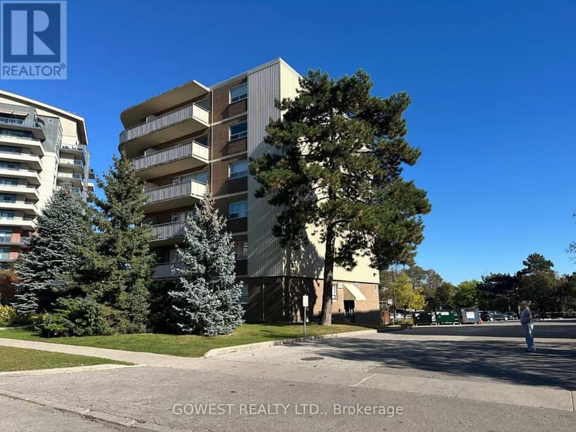 105 - 11 Fontenay Court, Toronto, photo 2