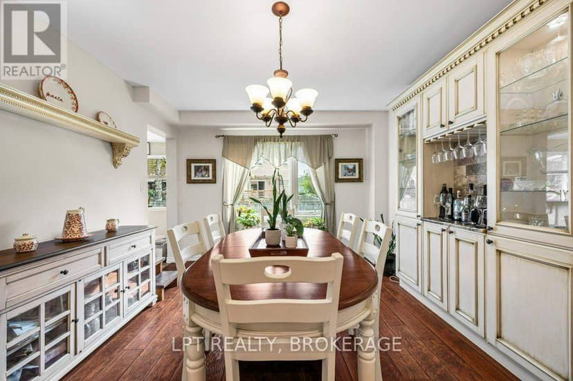780 Muirfield Crescent — photo 15 of 40