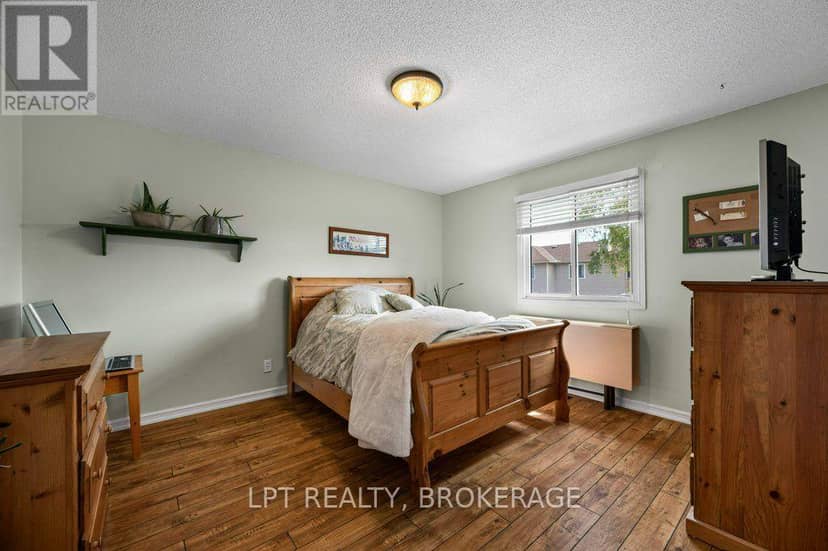 780 Muirfield Crescent — photo 32 of 40