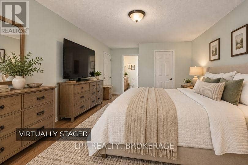 780 Muirfield Crescent — photo 33 of 40