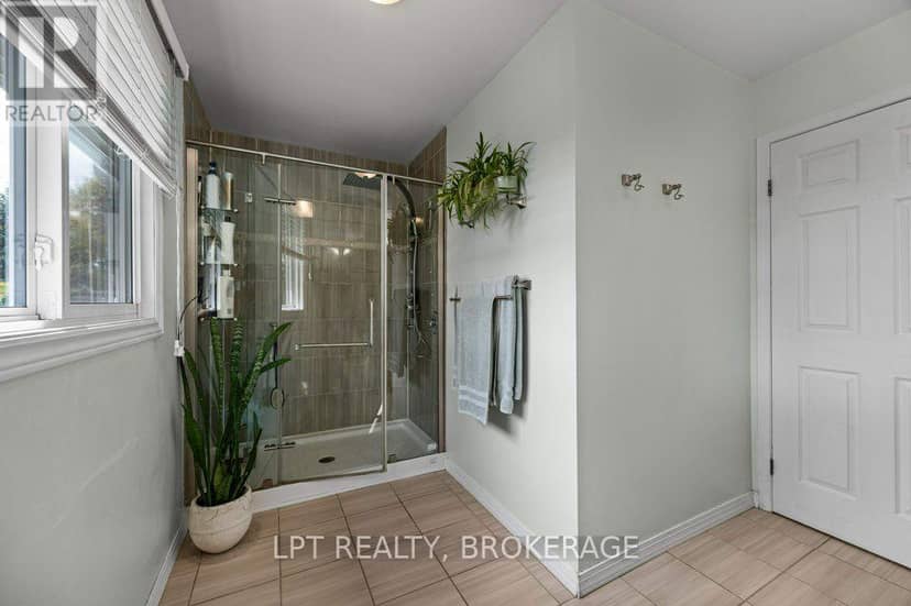 780 Muirfield Crescent — photo 31 of 40