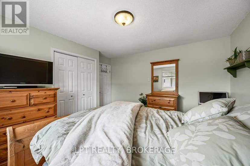 780 Muirfield Crescent — photo 34 of 40
