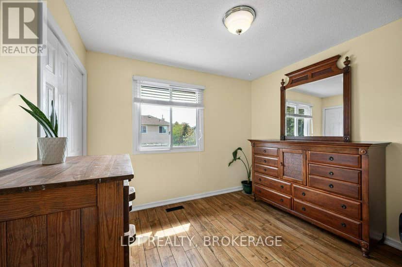 780 Muirfield Crescent — photo 35 of 40