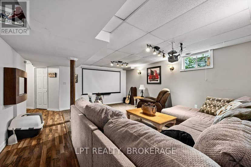 780 Muirfield Crescent — photo 40 of 40