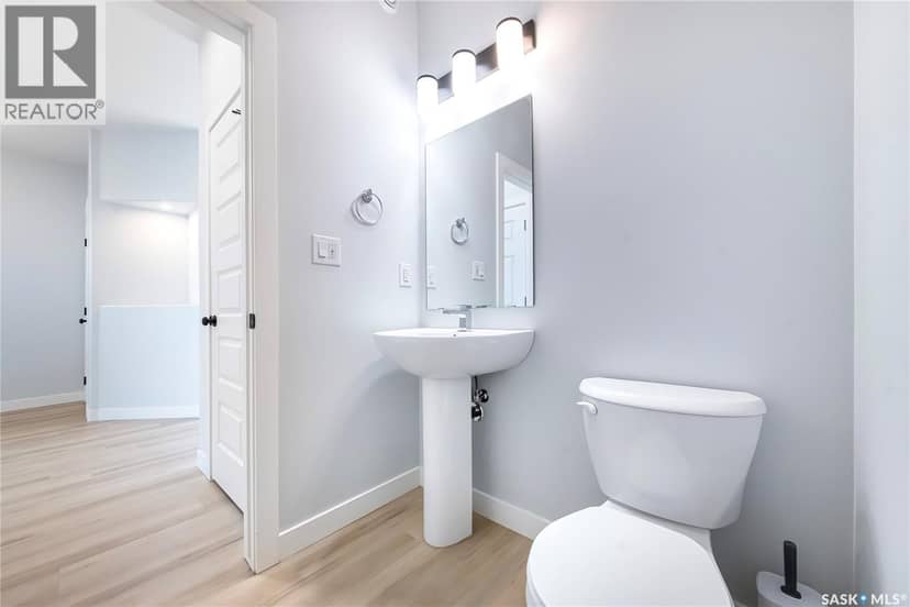 528 Myles Heidt MANOR, Saskatoon, photo 6