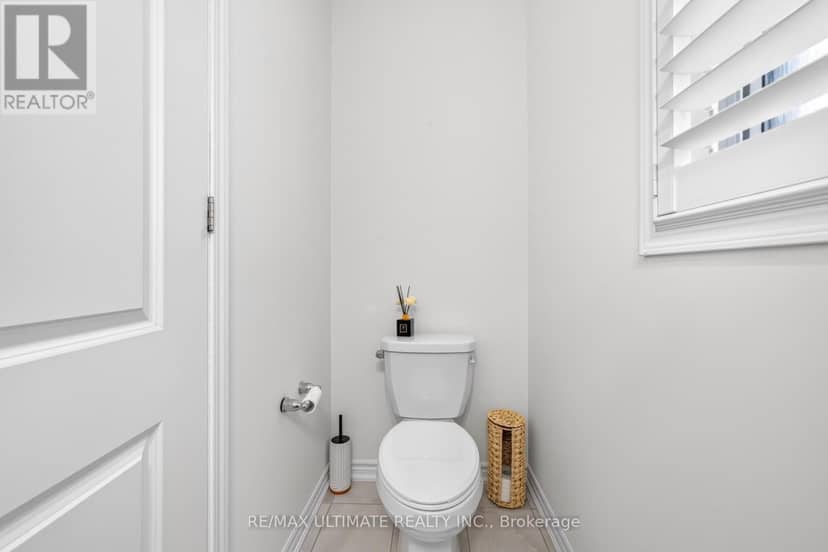 2885 Foxden Square — photo 10 of 40