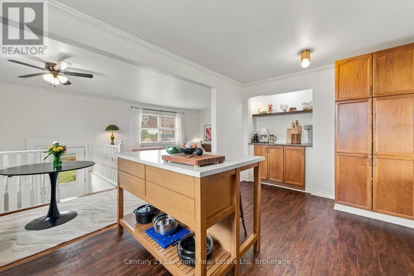 212 Old Milford Road — photo 8 of 40