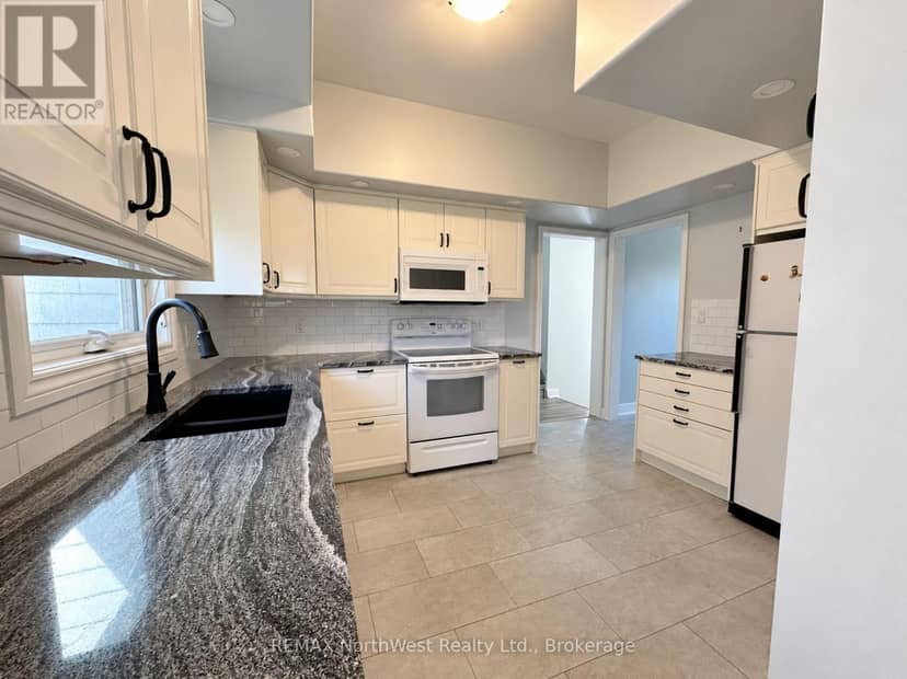 226 Fourth Street N, Kenora, photo 6