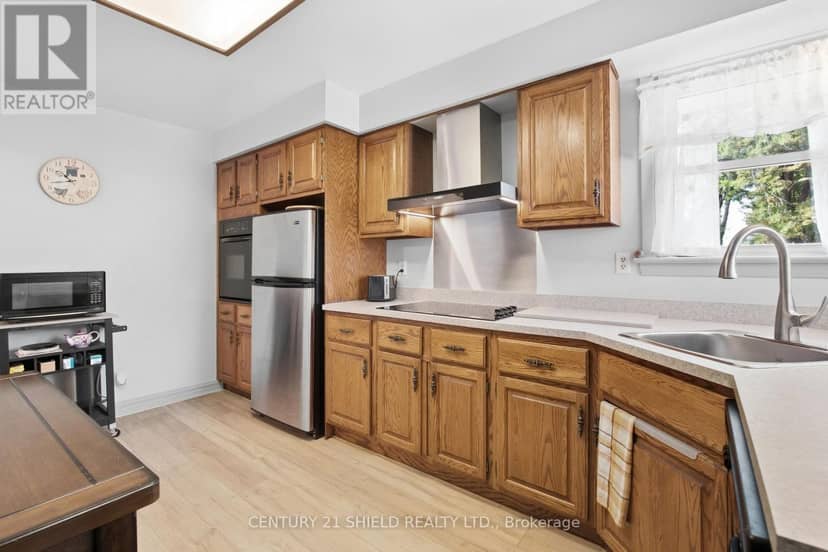 1303 Lascelle Avenue — photo 13 of 40